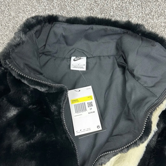 Nike Faux Fur Jacket, NIKE SWOOSH - Picture 10 of 14